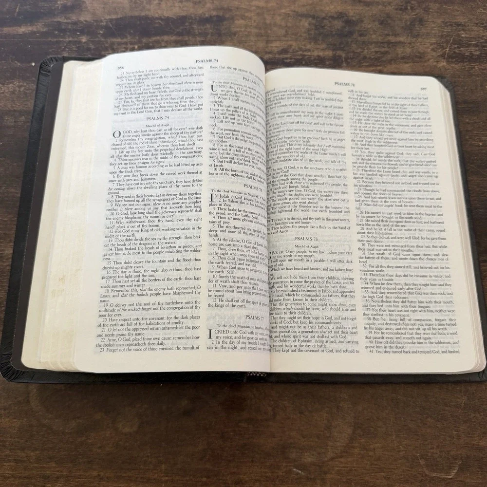 Vintage 1977 Holy Bible KJV Red Letter Edition Concordance Crusade Publishers